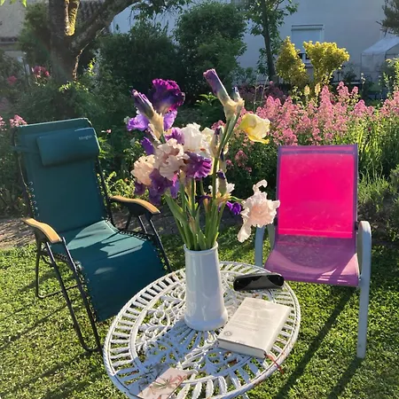 Le Petit Cochon Bed & Breakfast