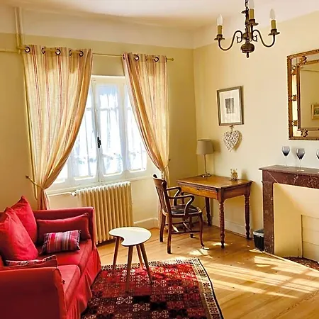 Le Petit Cochon Couette-café 3*