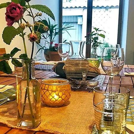 Le Petit Cochon Bed & Breakfast 3*