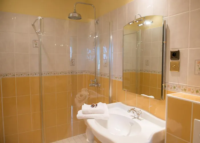 Le Petit Cochon Bed & Breakfast